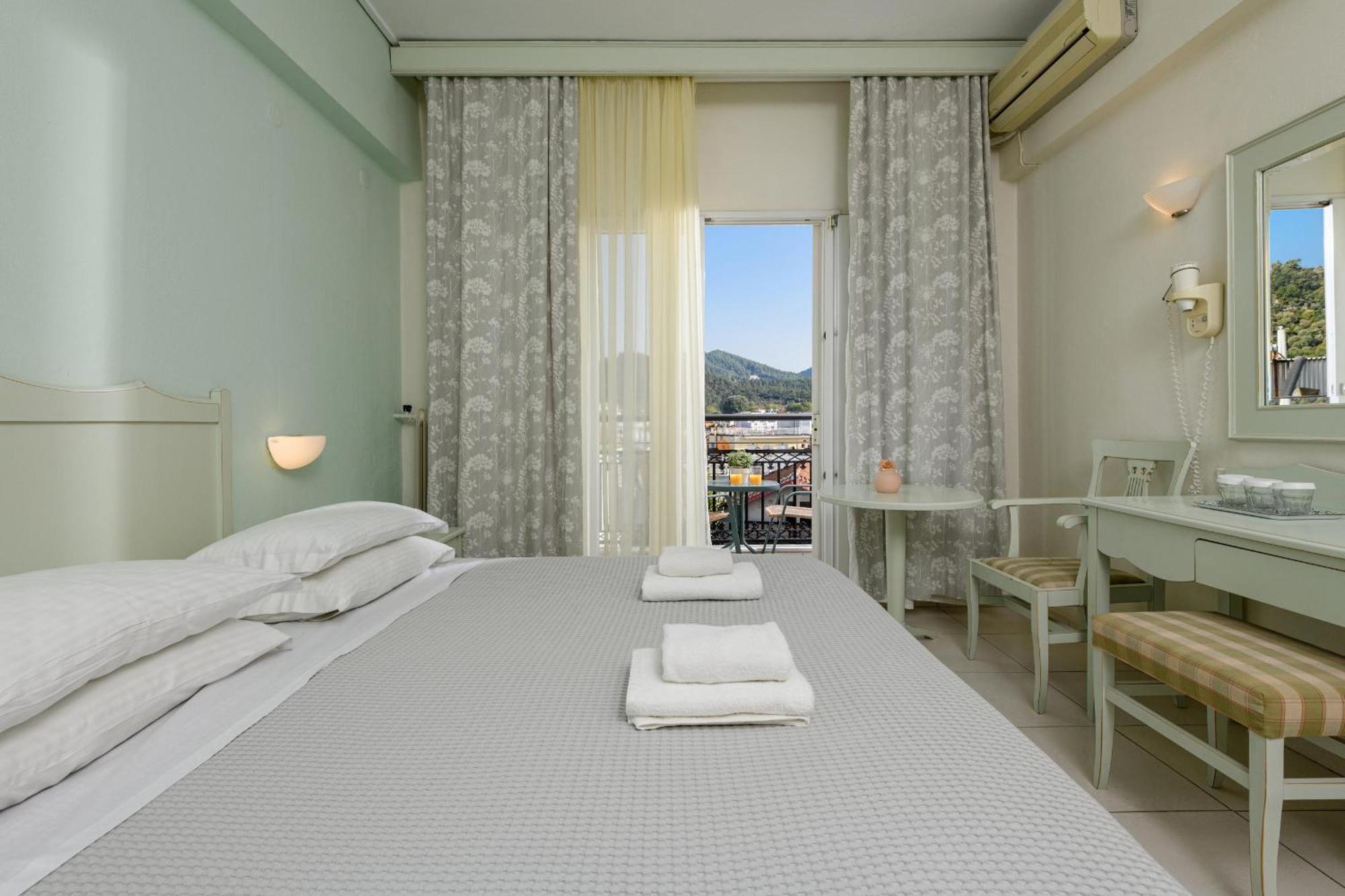 Hotel Timoleon 리메나스 외부 사진